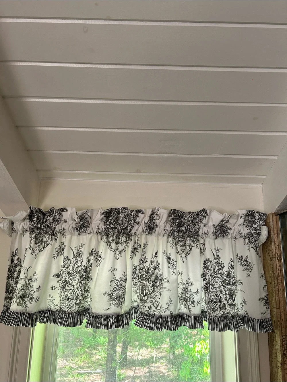 J. C. Penney Home ~Toile Floral 21” x 78” Rod Pocket Valances / Set of 2